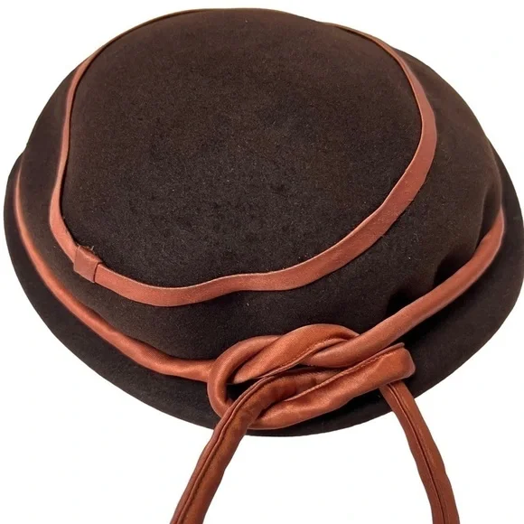 Delle Donne New York Cloche Hat Malson Felt - Tan & Brown  display picture 1